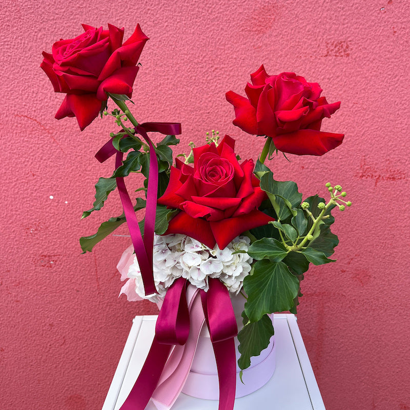 red roses for valentines day and anniversary flowers