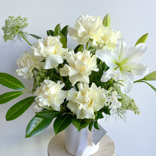 white roses and lily flower arrangement delivery in melbourne and mornington peninsula